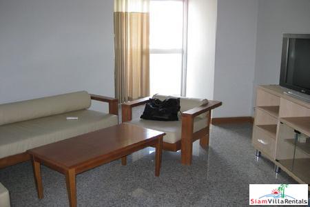 Witthayu Complex | Great Price Large Two Bedroom Condo near Chitlom