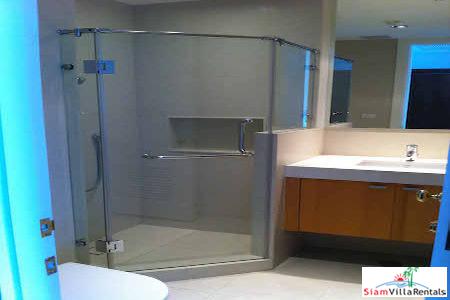 Athenee Residence | Very Large Luxury Three Bedroom Condo for Rent at Rajdamri BTS.