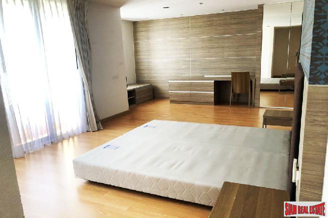 Large and Comfortable Three Bedroom in a Great Location of Khlong Toei, Bangkok