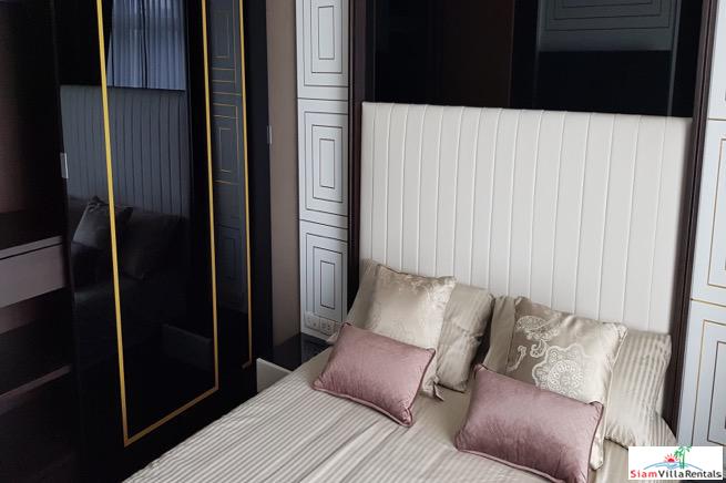 Skywalk Condo | Fantastic City Views from this Contemporary Two Bedroom Condo in Phra Khanong