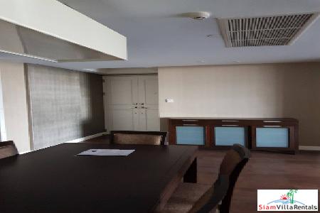 All Seasons Mansion | Spacious and Convenient Two Bedroom Condo for Rent in Lumphini