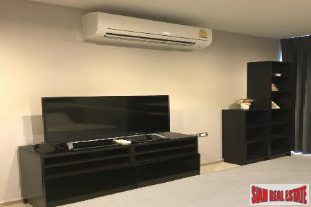 Rhythm Sukhumvit 36-38 | Furnished Contemporary Two Bedroom Condo for Rent