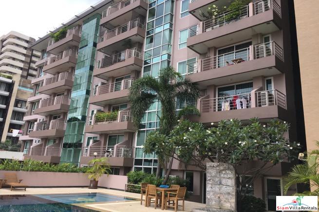 Serene Place | Two Bedroom Asoke Condo For Rent Near Shopping and Benchasiri Park