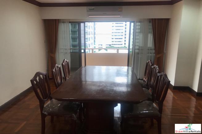 Rishi Court | Spacious 3 Bedroom, 3 Bath Apartment in Convenient Location Between Asoke & Nana BTS-14