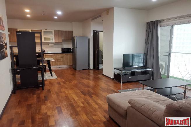 Athenee Residence | Spectacular City Views from this Three Bedroom Corner Condo in Phloen Chit