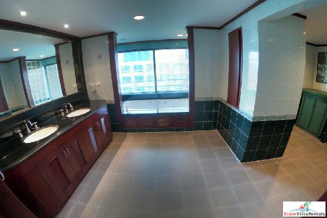 Baan Somthavil | Extra Large Three Bedroom for Rent with Views of Lumpini Park and Royal Bangkok Sport Club in Ratchadamri