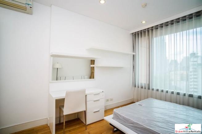 Aguston Sukhumvit 22 | Charming Deluxe Two Bedroom Condo with Extras and Pets Allowed in Phrom Phong