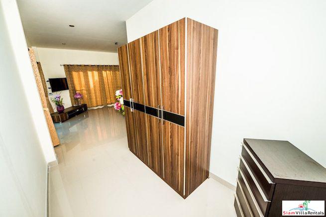 Platinum Residence | Private Three Bedroom Pool Villa for Rent in Convenient Area of Rawai
