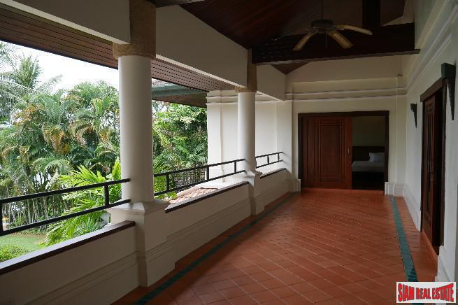 Lake Shore Villas | Exceptional Lake View Four Bedroom House for Sale in Laguna-1