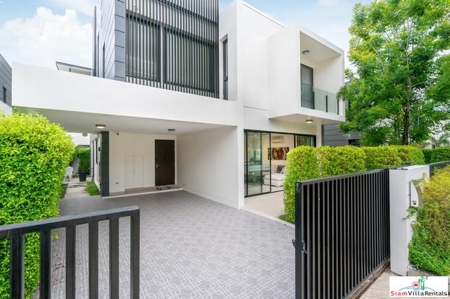 Laguna Park | Three Storey Five Bedroom House with Private Roof Top Lap Pool for Rent