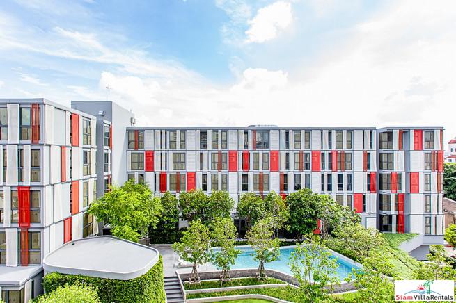Taka Haus Ekamai 12 | Nicely Decorated and Fully Furnished Two Bedroom Condo for Rent-13