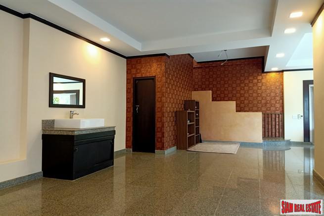 Extra Large Three Bedroom House for Sale in Chalong with Private Pool and Roof Top Terrace-11