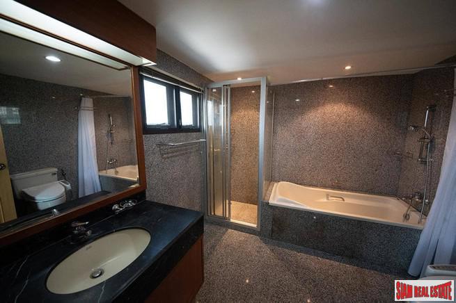Sachayan Mansion | Extra Large Two Bedroom Apartment for Rent in Thong Lo + Pet Friendly