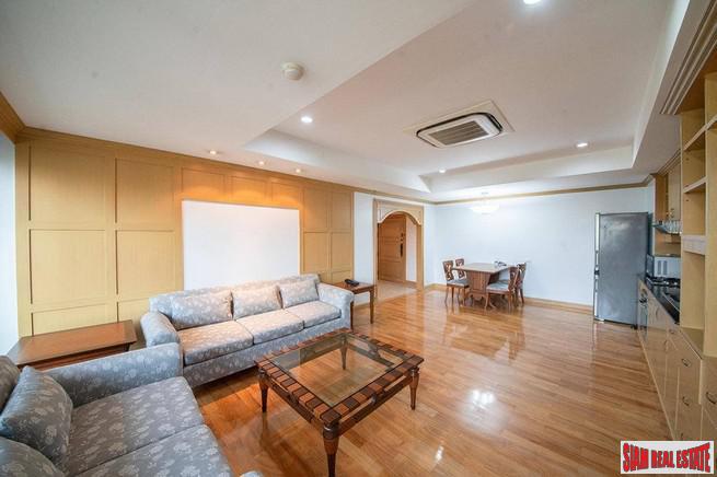 Sachayan Mansion | Extra Large Two Bedroom Apartment for Rent in Thong Lo + Pet Friendly