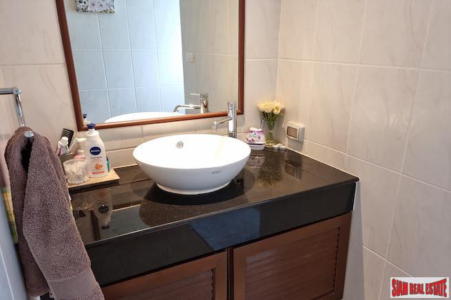 Loch Palms Garden Villas | Two Bedroom Lake View House for Sale on the Golf Course-14