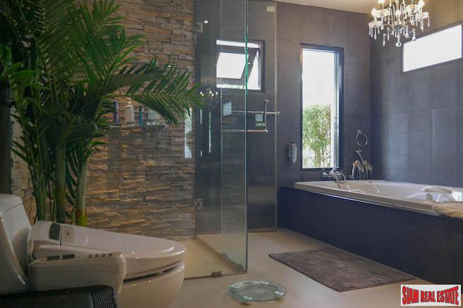 Loch Palm Courtyard Villas | Large Well Maintained Three Bedroom Villa with Large Private Swimming Pool-19