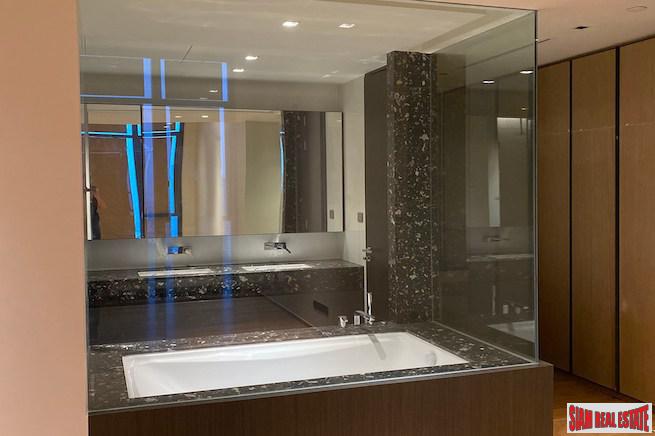 Beatniq Sukhumvit 32 | Two Bedroom + 1 Study room Condo for Rent with Unblocked City Views in Thong Lo