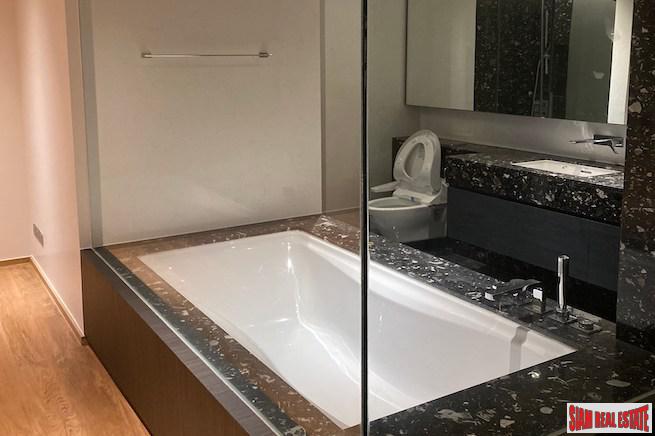 Beatniq Sukhumvit 32 | Two Bedroom + 1 Study room Condo for Rent with Unblocked City Views in Thong Lo