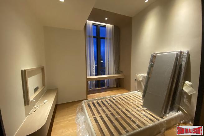 Beatniq Sukhumvit 32 | Two Bedroom + 1 Study room Condo for Rent with Unblocked City Views in Thong Lo