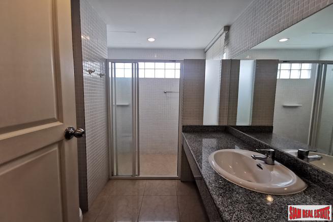 Three Bedroom Twin House for Rent Phrom Phong - Pet Friendly-10