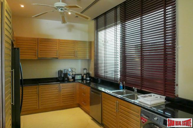 Layan Gardens | Spacious Three Bedroom Condo with Partial Sea Views for Rent in a Low Density Development-8