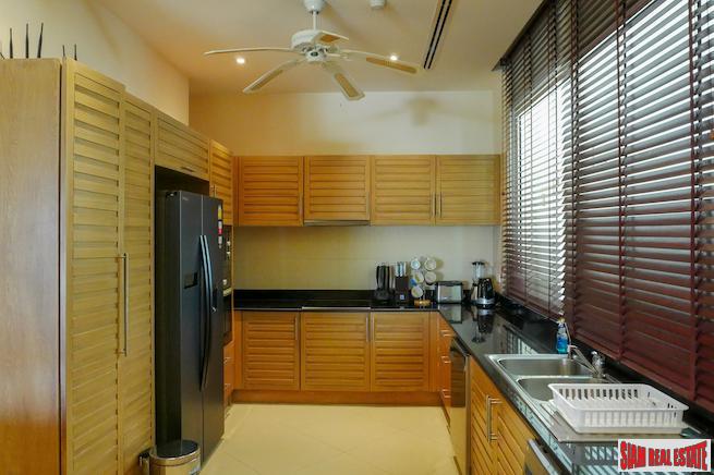 Layan Gardens | Spacious Three Bedroom Condo with Partial Sea Views for Rent in a Low Density Development-7