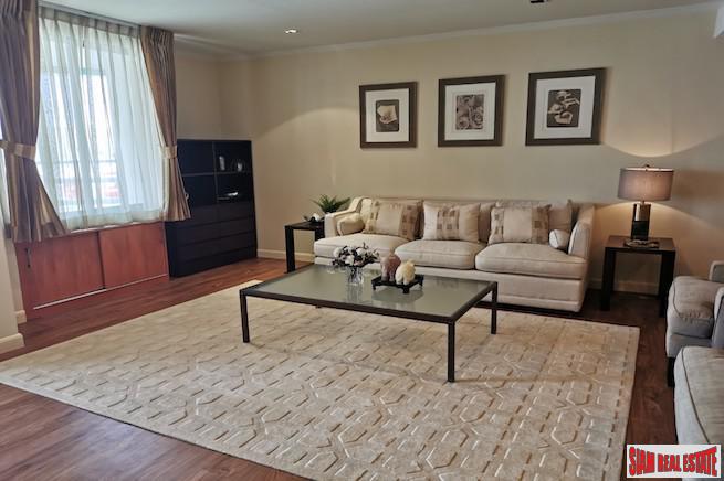 Las Colinas | Elegant & Spacious Two Bedroom Condo for Rent in Asoke-0