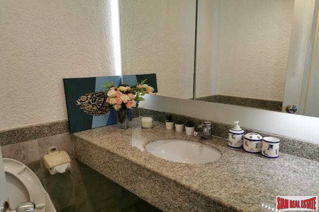 Las Colinas | Elegant & Spacious Two Bedroom Condo for Rent in Asoke