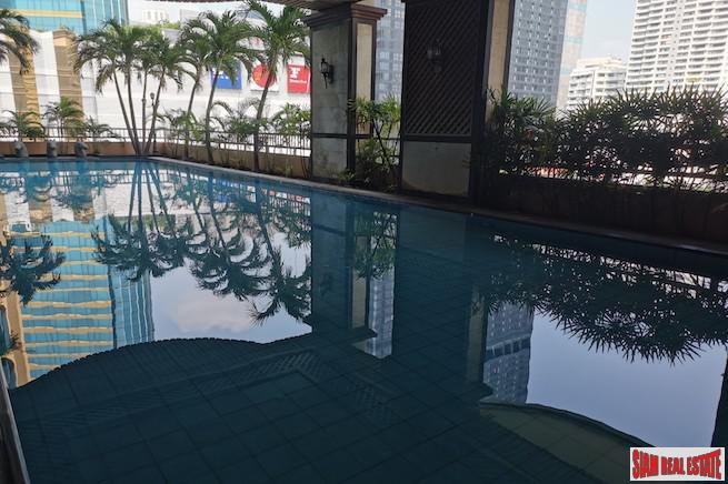 Las Colinas | Elegant & Spacious Two Bedroom Condo for Rent in Asoke