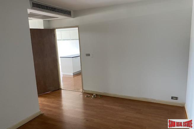 Baan Sukhumvit 36 | Large Two Bedroom Condo for Rent in Thong Lo with Unblocked City Views