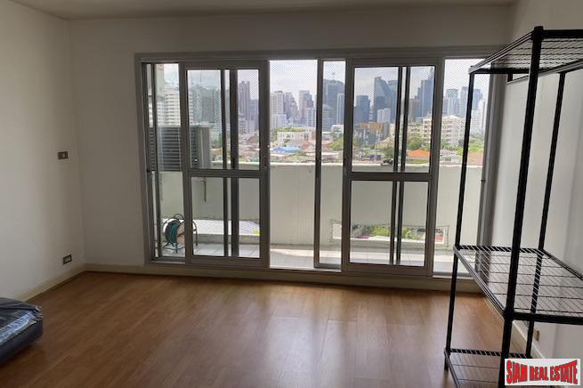 Baan Sukhumvit 36 | Large Two Bedroom Condo for Rent in Thong Lo with Unblocked City Views
