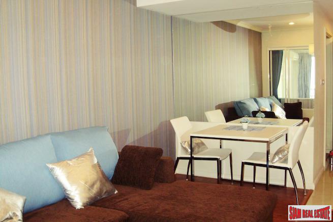 Grand Parkview Asoke | Comfortable One Bedroom Condo on the 27th Floor for Rent