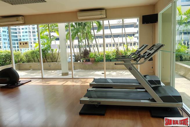 Grand Parkview Asoke | Comfortable One Bedroom Condo on the 27th Floor for Rent