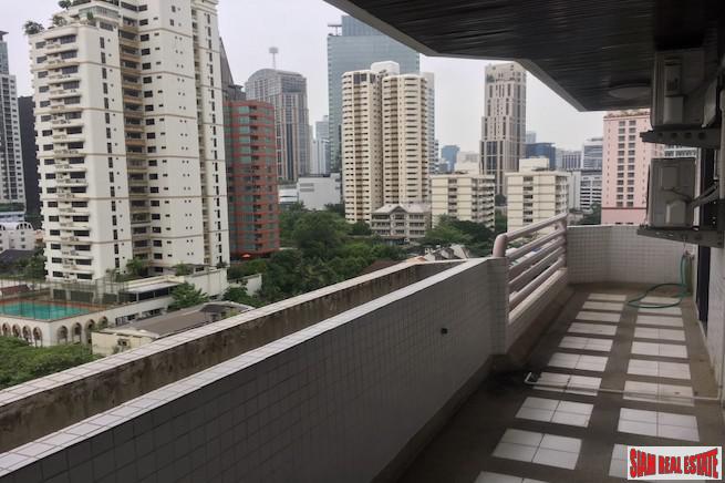 Richmond Palace Condominium | Bright & Peaceful Three Bedroom Corner Unit for Rent in Phrom Phong