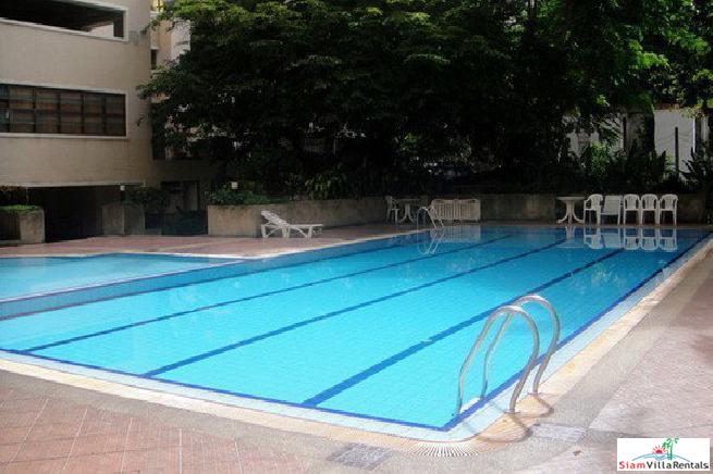 Saranjai Mansion | Impressive 3 Bedroom Sukhumvit Condo with Scenic Roof Garden for Rent